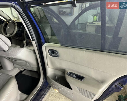 Синій Рено Меган, об'ємом двигуна 1.6 л та пробігом 221 тис. км за 5450 $, фото 5 на Automoto.ua