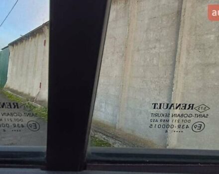 Синий Рено Меган, объемом двигателя 1.6 л и пробегом 205 тыс. км за 3650 $, фото 62 на Automoto.ua