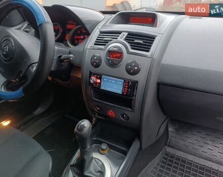 Синий Рено Меган, объемом двигателя 1.6 л и пробегом 210 тыс. км за 4900 $, фото 44 на Automoto.ua