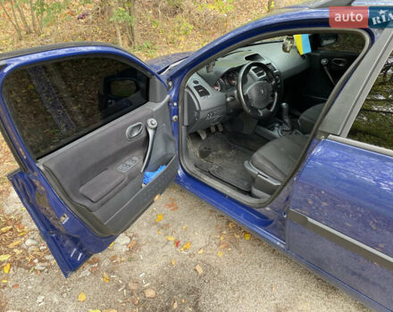 Синий Рено Меган, объемом двигателя 1.6 л и пробегом 198 тыс. км за 5500 $, фото 4 на Automoto.ua