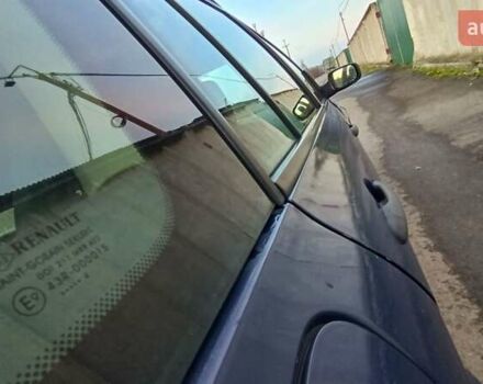 Синий Рено Меган, объемом двигателя 1.6 л и пробегом 205 тыс. км за 3650 $, фото 61 на Automoto.ua