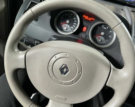 Синій Рено Меган, об'ємом двигуна 1.6 л та пробігом 225 тис. км за 5250 $, фото 4 на Automoto.ua