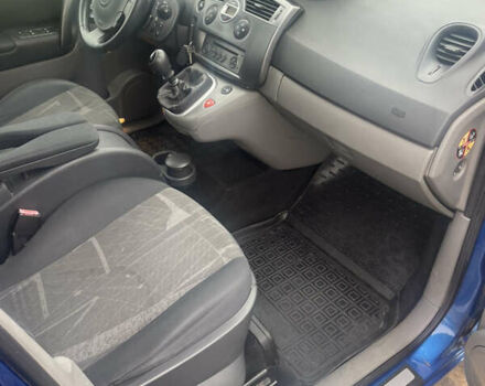 Синий Рено Меган, объемом двигателя 2 л и пробегом 262 тыс. км за 4800 $, фото 15 на Automoto.ua