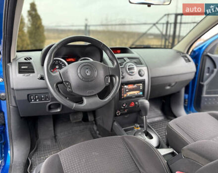 Синій Рено Меган, об'ємом двигуна 1.6 л та пробігом 215 тис. км за 4999 $, фото 35 на Automoto.ua