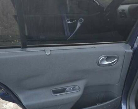 Синій Рено Меган, об'ємом двигуна 1.6 л та пробігом 248 тис. км за 5300 $, фото 10 на Automoto.ua