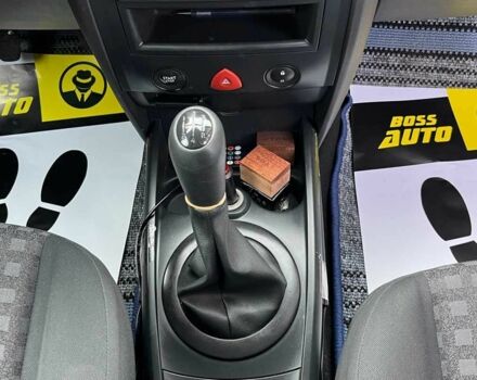 Синий Рено Меган, объемом двигателя 1.6 л и пробегом 227 тыс. км за 4800 $, фото 13 на Automoto.ua