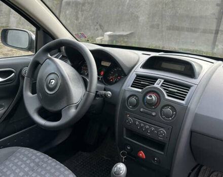 Синий Рено Меган, объемом двигателя 1.6 л и пробегом 213 тыс. км за 5350 $, фото 17 на Automoto.ua