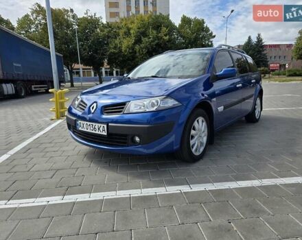Синий Рено Меган, объемом двигателя 2 л и пробегом 245 тыс. км за 6300 $, фото 2 на Automoto.ua