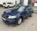 Синій Рено Меган, об'ємом двигуна 2 л та пробігом 329 тис. км за 4200 $, фото 1 на Automoto.ua
