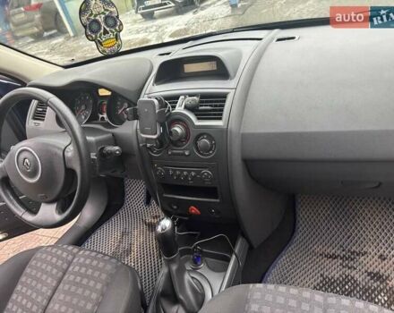Синий Рено Меган, объемом двигателя 1.6 л и пробегом 223 тыс. км за 5500 $, фото 9 на Automoto.ua