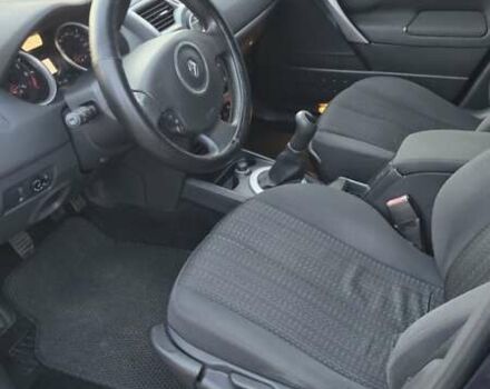 Синій Рено Меган, об'ємом двигуна 1.6 л та пробігом 248 тис. км за 5300 $, фото 3 на Automoto.ua