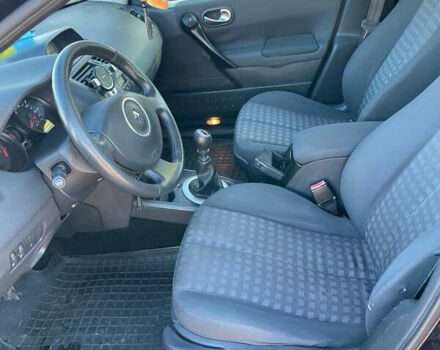 Рено Меган 2006 в Киеве на Automoto.ua Синий Рено Меган, объемом двигателя 1.46 л и пробегом 380 тыс. км за 5400 $, фото 8 на Automoto.ua