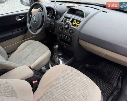 Синий Рено Меган, объемом двигателя 1.6 л и пробегом 300 тыс. км за 4800 $, фото 30 на Automoto.ua