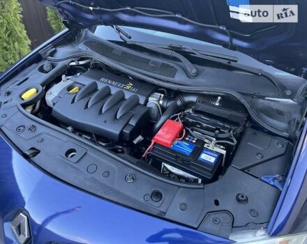Синий Рено Меган, объемом двигателя 1.6 л и пробегом 173 тыс. км за 5600 $, фото 46 на Automoto.ua