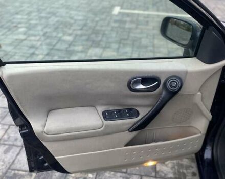 Синий Рено Меган, объемом двигателя 1.6 л и пробегом 229 тыс. км за 4850 $, фото 10 на Automoto.ua