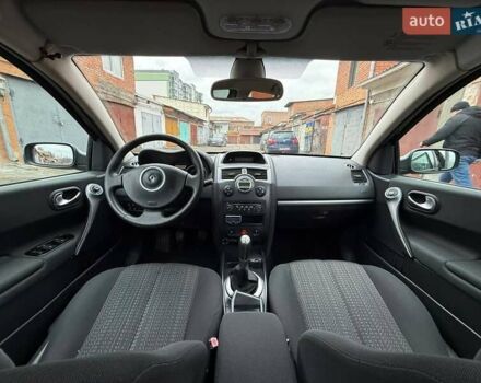 Синий Рено Меган, объемом двигателя 1.6 л и пробегом 151 тыс. км за 5900 $, фото 106 на Automoto.ua