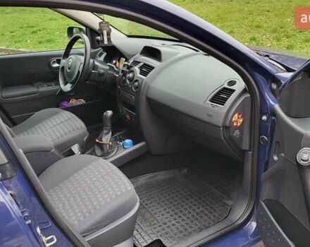 Синій Рено Меган, об'ємом двигуна 1.6 л та пробігом 249 тис. км за 5550 $, фото 13 на Automoto.ua