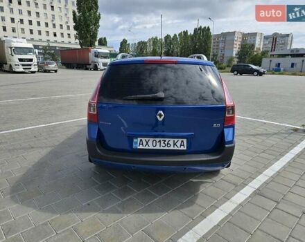 Синий Рено Меган, объемом двигателя 2 л и пробегом 245 тыс. км за 6300 $, фото 3 на Automoto.ua
