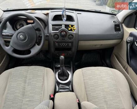 Синий Рено Меган, объемом двигателя 1.6 л и пробегом 300 тыс. км за 4800 $, фото 23 на Automoto.ua