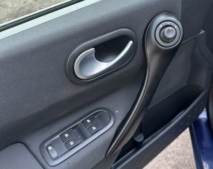 Синий Рено Меган, объемом двигателя 1.6 л и пробегом 213 тыс. км за 5350 $, фото 26 на Automoto.ua