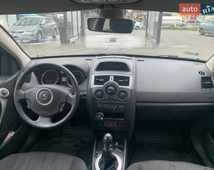 Синій Рено Меган, об'ємом двигуна 2 л та пробігом 329 тис. км за 4200 $, фото 9 на Automoto.ua