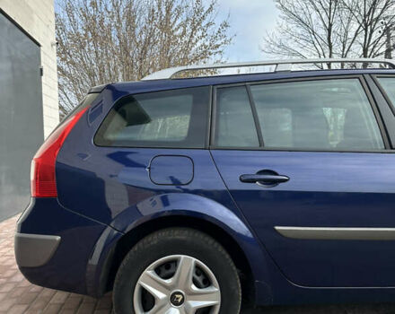 Синий Рено Меган, объемом двигателя 1.6 л и пробегом 213 тыс. км за 5350 $, фото 3 на Automoto.ua