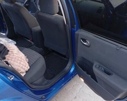 Синий Рено Меган, объемом двигателя 1.9 л и пробегом 357 тыс. км за 4000 $, фото 5 на Automoto.ua