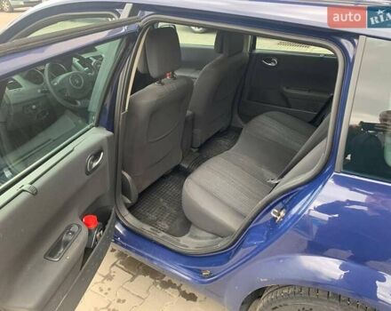 Синій Рено Меган, об'ємом двигуна 2 л та пробігом 329 тис. км за 4200 $, фото 6 на Automoto.ua