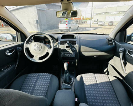 Рено Меган 2006 в Харькове на Automoto.ua Синий Рено Меган, объемом двигателя 1.6 л и пробегом 238 тыс. км за 4999 $, фото 15 на Automoto.ua