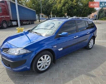 Синий Рено Меган, объемом двигателя 2 л и пробегом 245 тыс. км за 6300 $, фото 4 на Automoto.ua