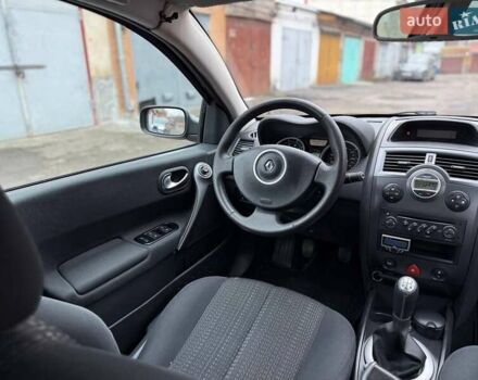 Синий Рено Меган, объемом двигателя 1.6 л и пробегом 151 тыс. км за 5900 $, фото 109 на Automoto.ua