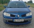 Синий Рено Меган, объемом двигателя 1.6 л и пробегом 218 тыс. км за 5100 $, фото 1 на Automoto.ua