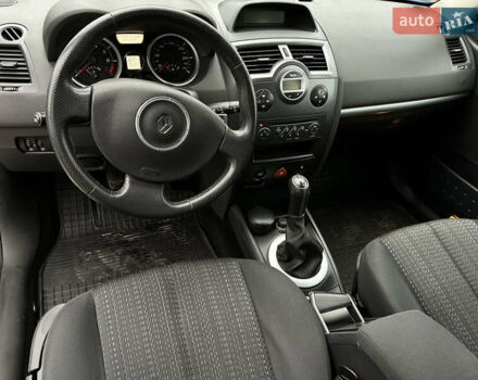 Синій Рено Меган, об'ємом двигуна 1.6 л та пробігом 164 тис. км за 5950 $, фото 16 на Automoto.ua