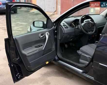 Синий Рено Меган, объемом двигателя 1.6 л и пробегом 151 тыс. км за 5900 $, фото 83 на Automoto.ua