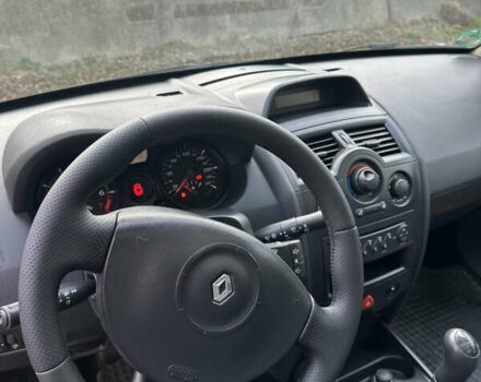 Синий Рено Меган, объемом двигателя 1.6 л и пробегом 213 тыс. км за 5350 $, фото 24 на Automoto.ua