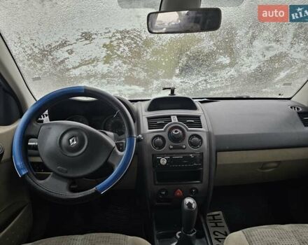 Синий Рено Меган, объемом двигателя 1.6 л и пробегом 200 тыс. км за 1400 $, фото 11 на Automoto.ua