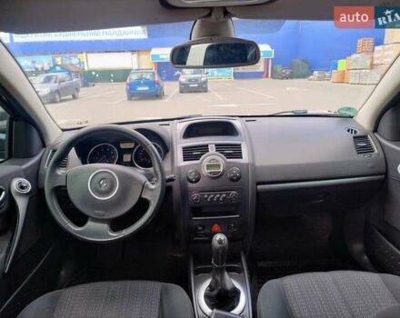 Синий Рено Меган, объемом двигателя 1.6 л и пробегом 307 тыс. км за 5300 $, фото 10 на Automoto.ua