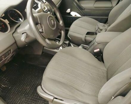 Синій Рено Меган, об'ємом двигуна 2 л та пробігом 223 тис. км за 5600 $, фото 10 на Automoto.ua