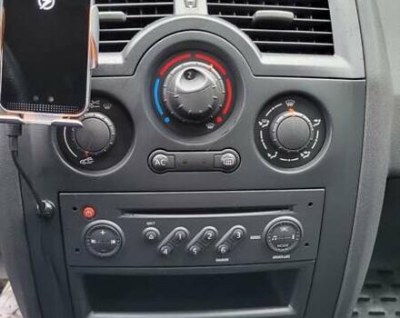 Синій Рено Меган, об'ємом двигуна 1.6 л та пробігом 249 тис. км за 5550 $, фото 31 на Automoto.ua