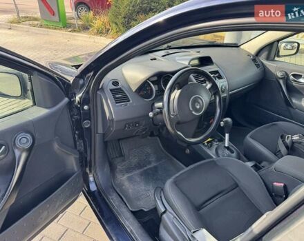 Синий Рено Меган, объемом двигателя 1.6 л и пробегом 279 тыс. км за 5200 $, фото 4 на Automoto.ua