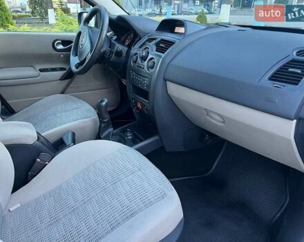 Синий Рено Меган, объемом двигателя 1.6 л и пробегом 260 тыс. км за 4450 $, фото 24 на Automoto.ua