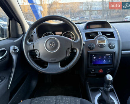 Синий Рено Меган, объемом двигателя 2 л и пробегом 196 тыс. км за 6499 $, фото 6 на Automoto.ua