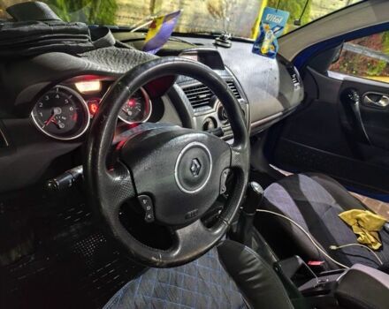 Синий Рено Меган, объемом двигателя 1.6 л и пробегом 270 тыс. км за 4700 $, фото 4 на Automoto.ua