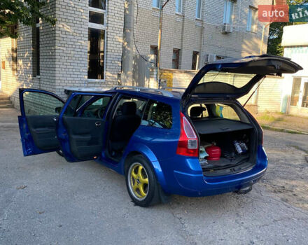 Синій Рено Меган, об'ємом двигуна 1.6 л та пробігом 279 тис. км за 4900 $, фото 5 на Automoto.ua