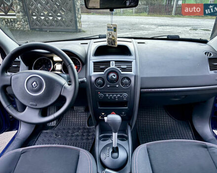 Синий Рено Меган, объемом двигателя 1.6 л и пробегом 191 тыс. км за 5400 $, фото 16 на Automoto.ua