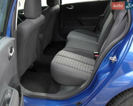 Рено Меган 2007 в Сумах на Automoto.ua Синий Рено Меган, объемом двигателя 1.6 л и пробегом 194 тыс. км за 5700 $, фото 6 на Automoto.ua