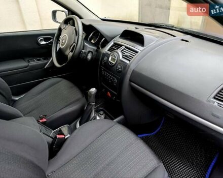 Синий Рено Меган, объемом двигателя 1.6 л и пробегом 292 тыс. км за 5200 $, фото 8 на Automoto.ua