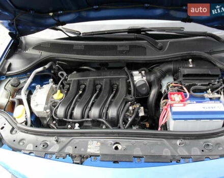 Рено Меган 2007 в Сумах на Automoto.ua Синий Рено Меган, объемом двигателя 1.6 л и пробегом 194 тыс. км за 5700 $, фото 13 на Automoto.ua