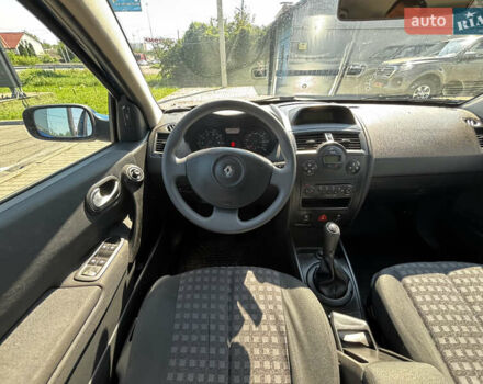 Синий Рено Меган, объемом двигателя 1.6 л и пробегом 210 тыс. км за 5600 $, фото 20 на Automoto.ua