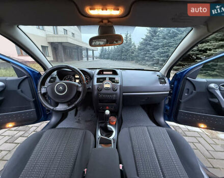 Синій Рено Меган, об'ємом двигуна 1.6 л та пробігом 208 тис. км за 5250 $, фото 16 на Automoto.ua